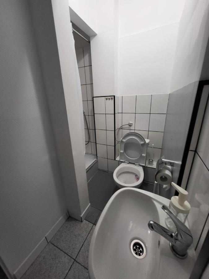 Charmed Homestay - Zaczarowany วอร์ซอ ภายนอก รูปภาพ
