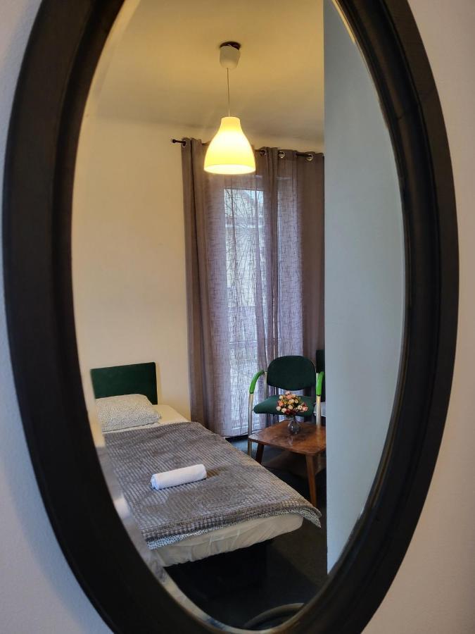 Charmed Homestay - Zaczarowany วอร์ซอ ภายนอก รูปภาพ