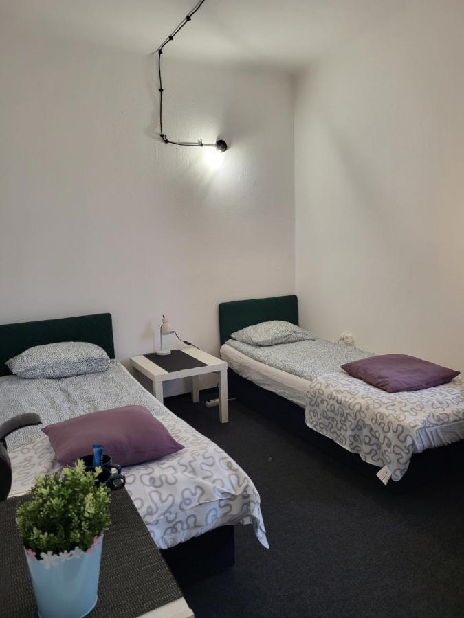Charmed Homestay - Zaczarowany วอร์ซอ ภายนอก รูปภาพ