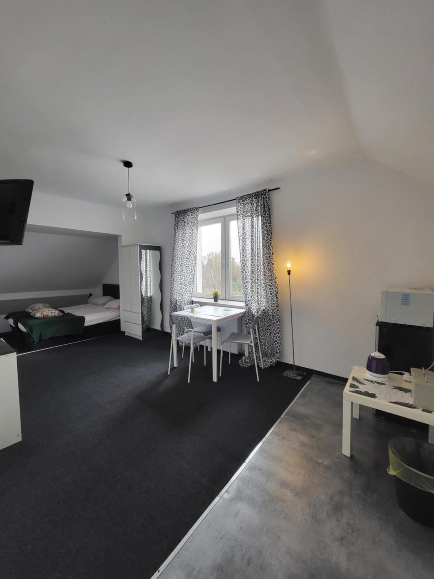 Charmed Homestay - Zaczarowany วอร์ซอ ภายนอก รูปภาพ