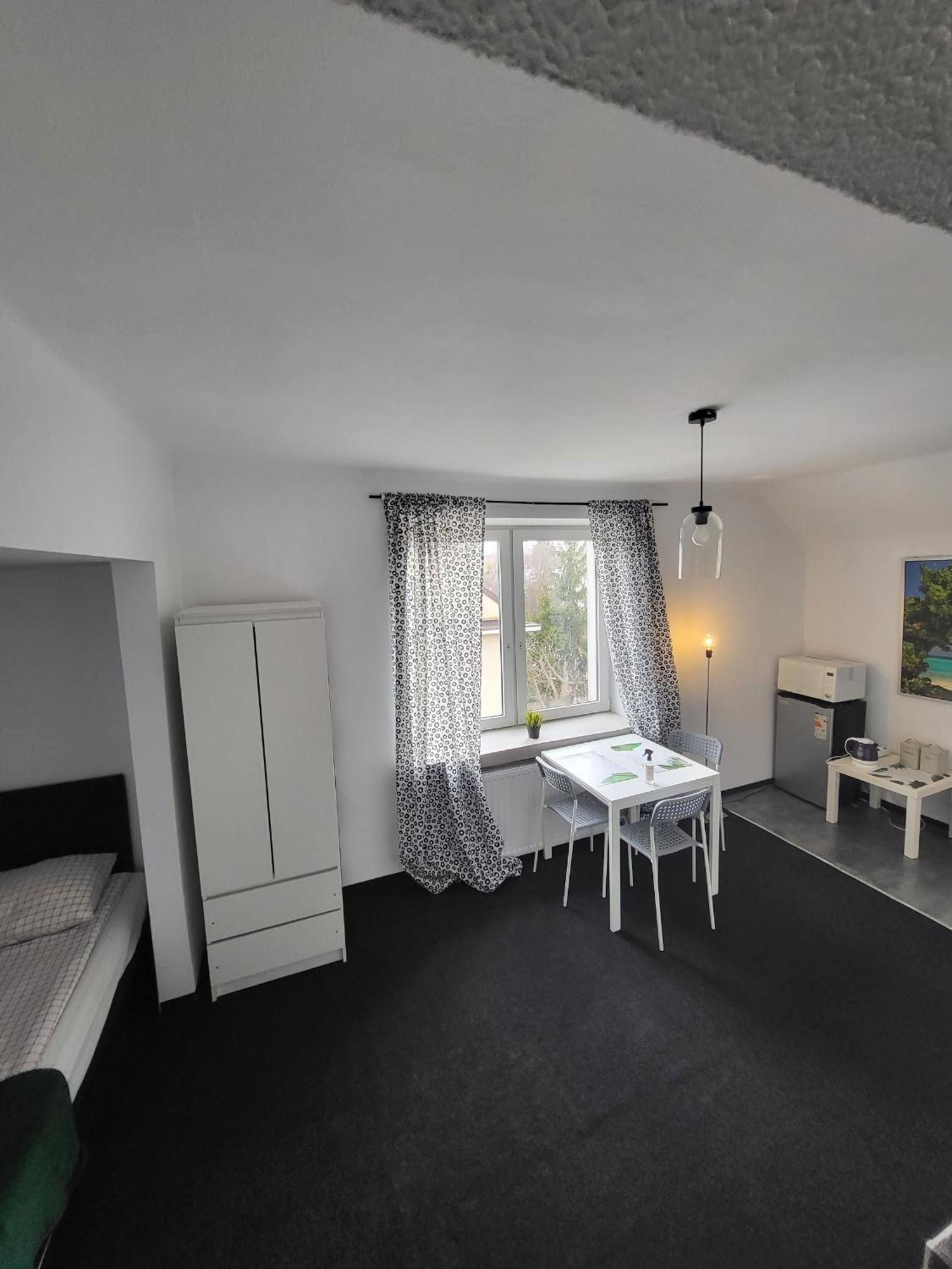 Charmed Homestay - Zaczarowany วอร์ซอ ภายนอก รูปภาพ