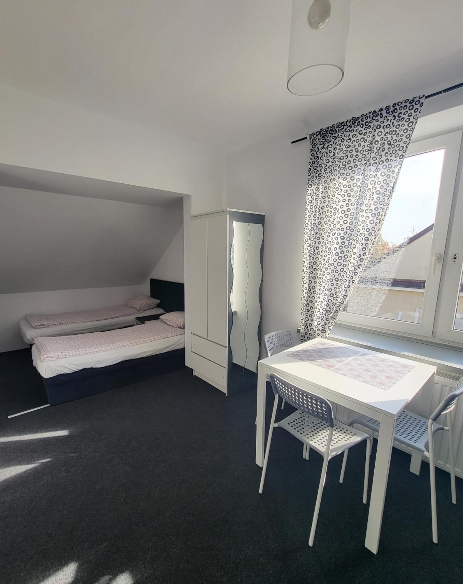 Charmed Homestay - Zaczarowany วอร์ซอ ภายนอก รูปภาพ