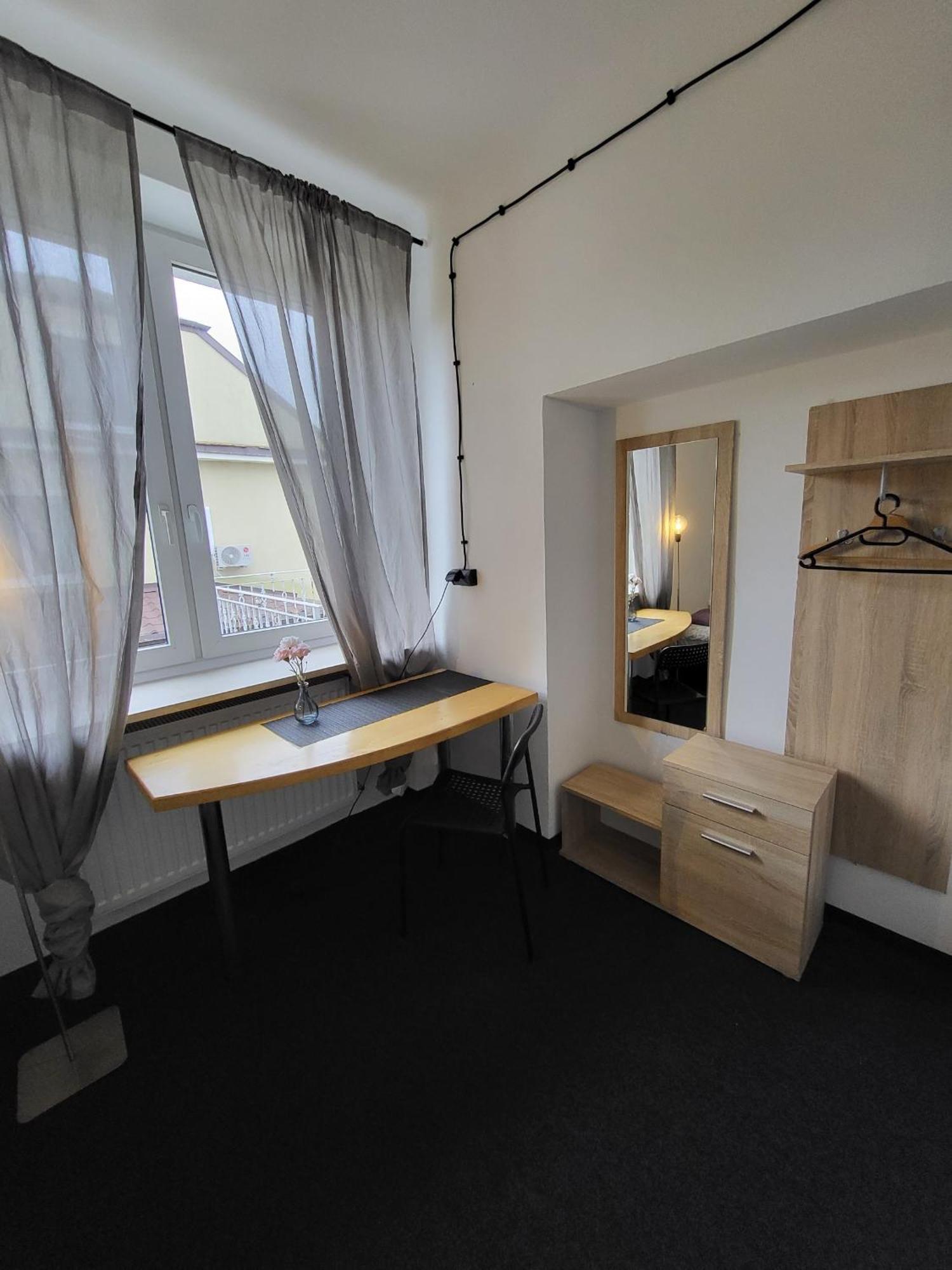 Charmed Homestay - Zaczarowany วอร์ซอ ภายนอก รูปภาพ